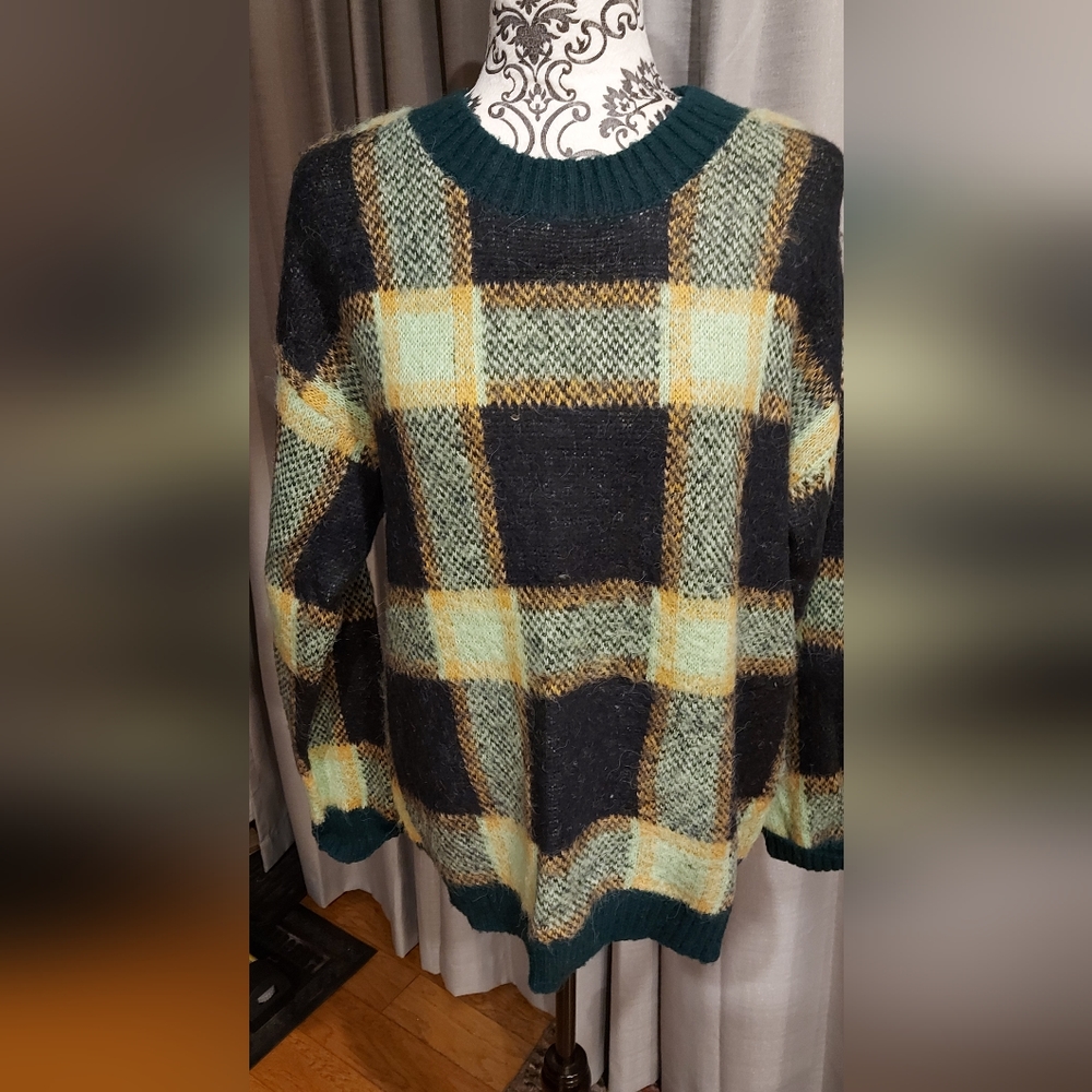 Womens Green Plaid Fuzzy Sweater